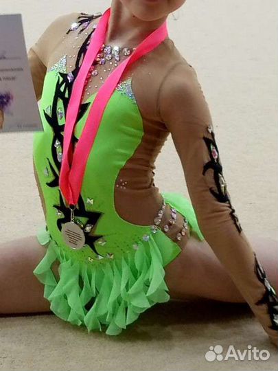 Купальник для художественной гимнастике