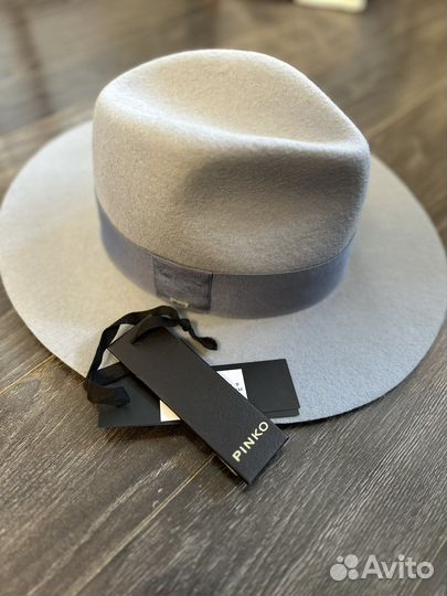Шляпа Pinko