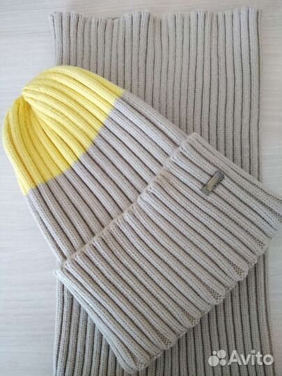 Комплект шапка и снуд