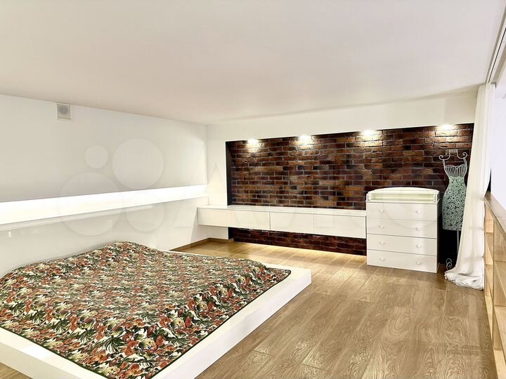 Квартира-студия, 72 м², 1/12 эт.