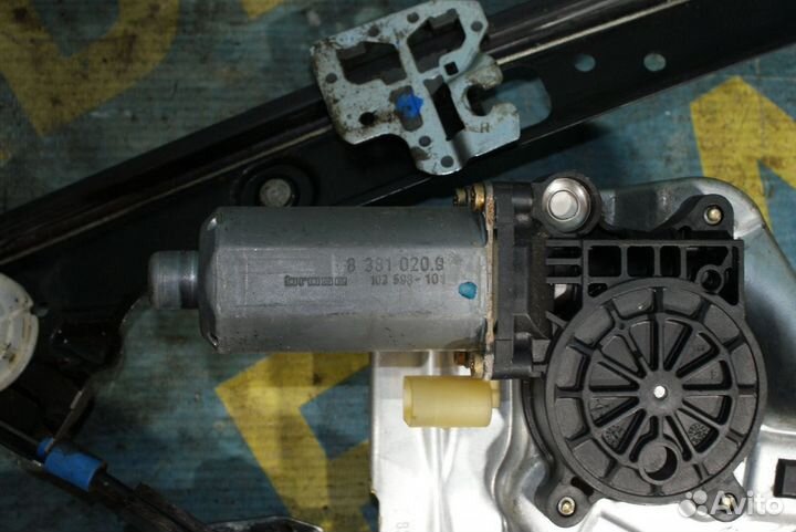 Передний правый стеклоподъемник BMW X5 E53