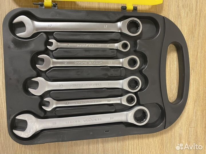 Набор ключей с трещоткой