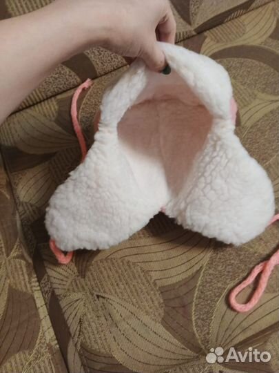 Шапка зимняя для девочки на 2-4 года