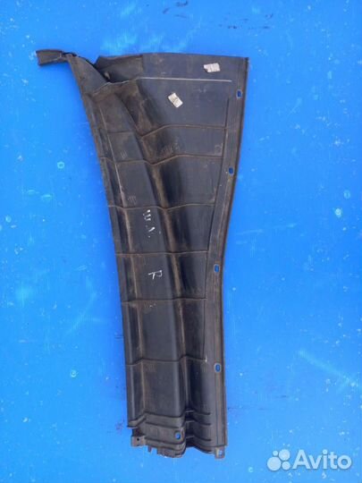 Решетка стеклоочистителя правая Chevrolet Lacetti