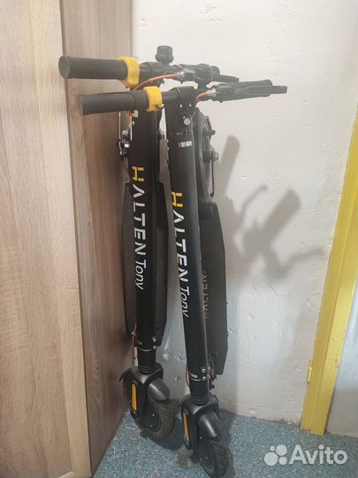 Электросамокат Hilton Tony