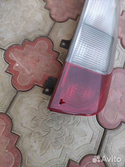 Стекло на Мерседес Вито 639