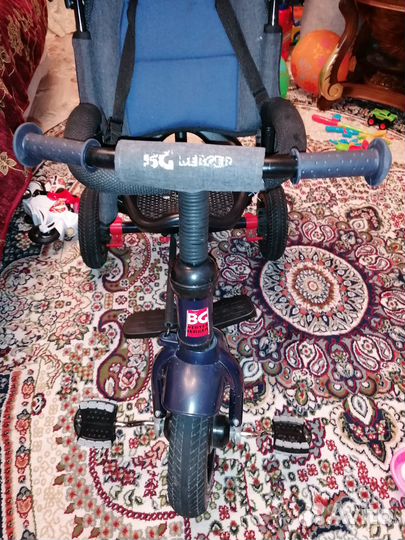 Трехколесный велосипед