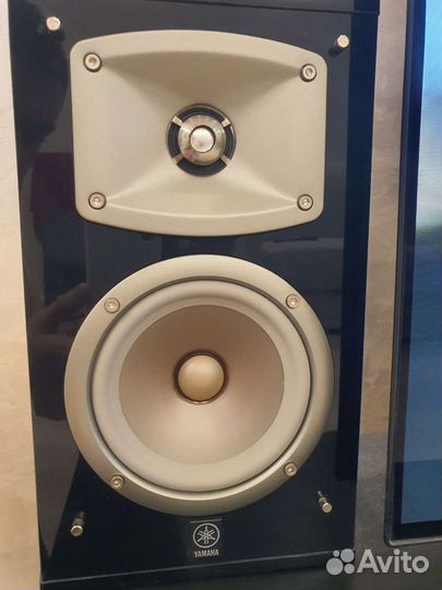 Акустические колонки yamaha