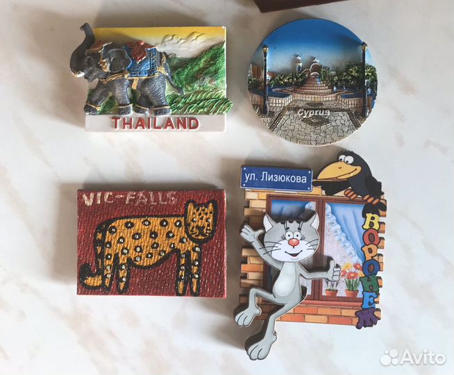 Магниты на холодильник, новые, разные