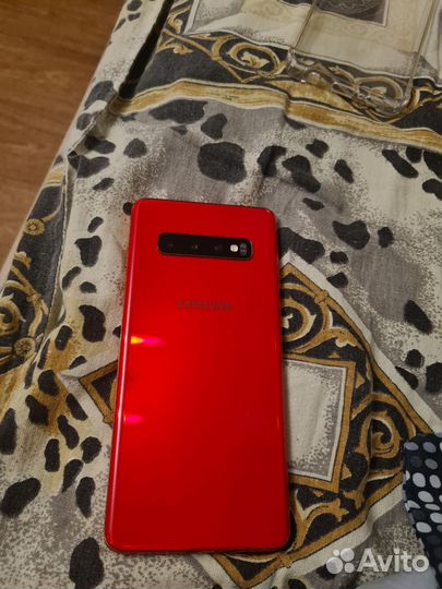 Samsung Galaxy S10, 8/128 ГБ