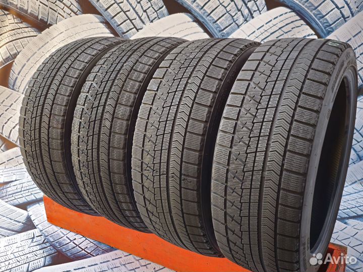 Bridgestone Blizzak VRX 245/40 R20