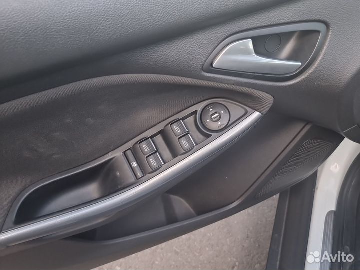 Ford Focus 1.6 МТ, 2012, 215 000 км