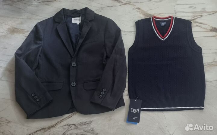 Школьная форма для мальчика пиджак жилетка новая