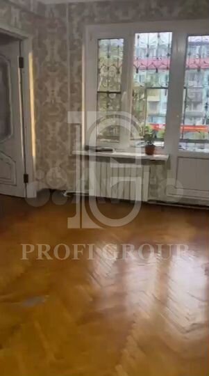 4-к. квартира, 70 м², 3/5 эт.