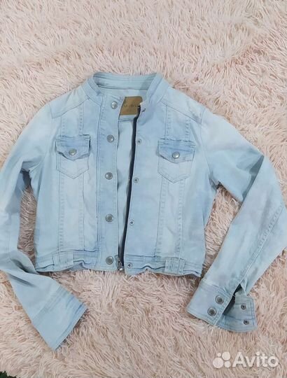 Куртка джинсовая s