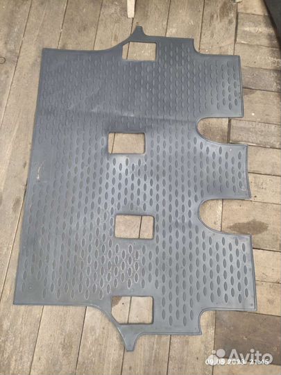 Коврик в багажник toyota land cruiser 200