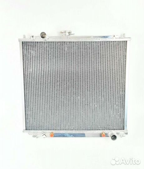 Радиатор алюминиевый Mitsubishi Pajero V46 4m40