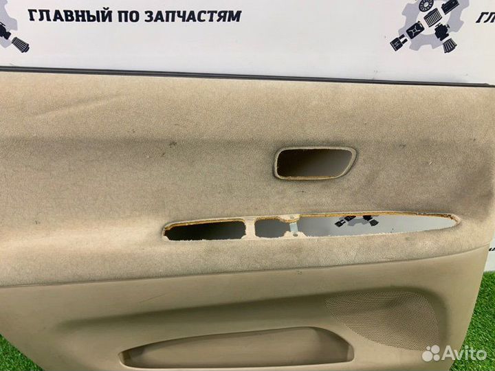 Обшивка двери Toyota Gaia ACM10G 1AZ-FSE 2001