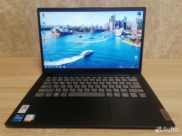 Тонкий свежак Lenovo на Core i5 10 поколения