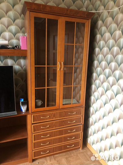 Стенка в гостиную