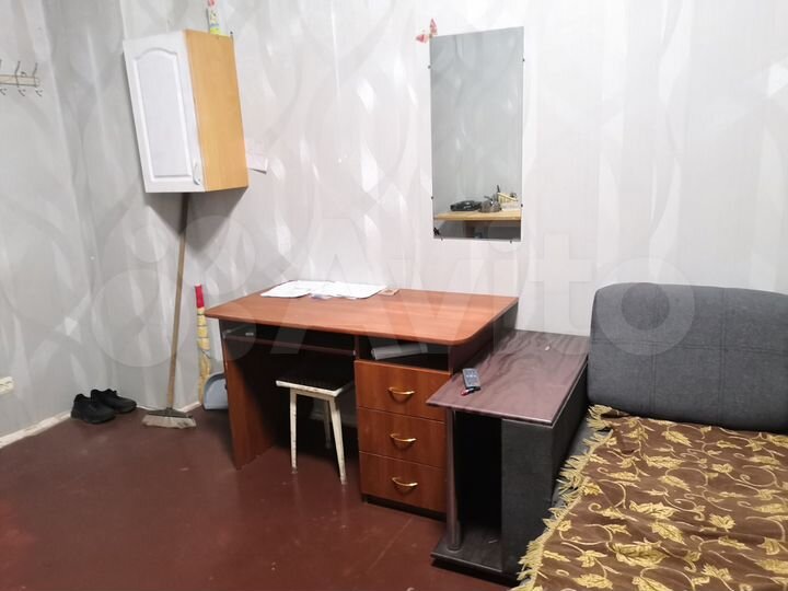 Комната 17 м² в 8-к., 4/4 эт.