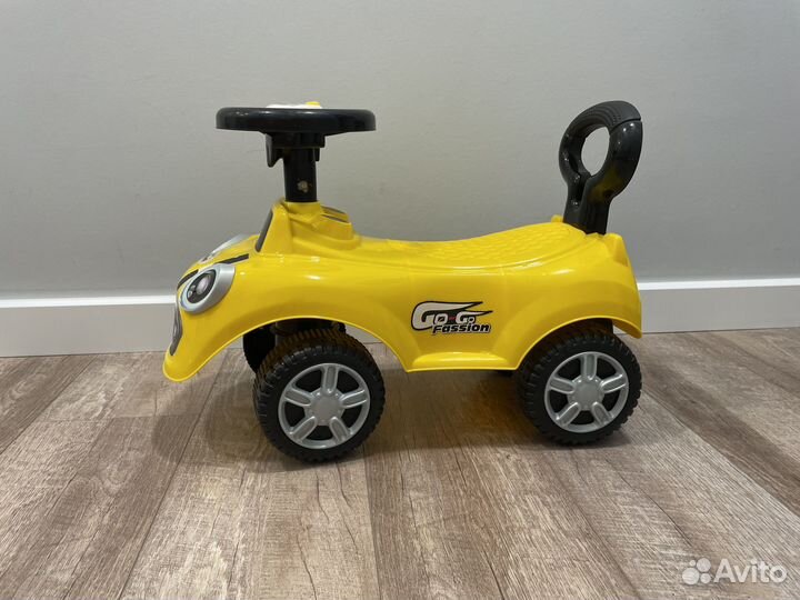 Машинка каталка детская музыкальная толокар Желтая
