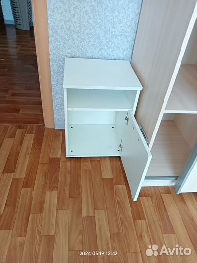 Кровать и тумба IKEA