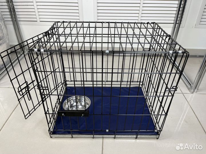 Клетка № 2 с миской и лежанкой