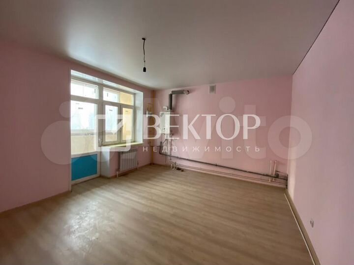 3-к. квартира, 104,8 м², 1/3 эт.