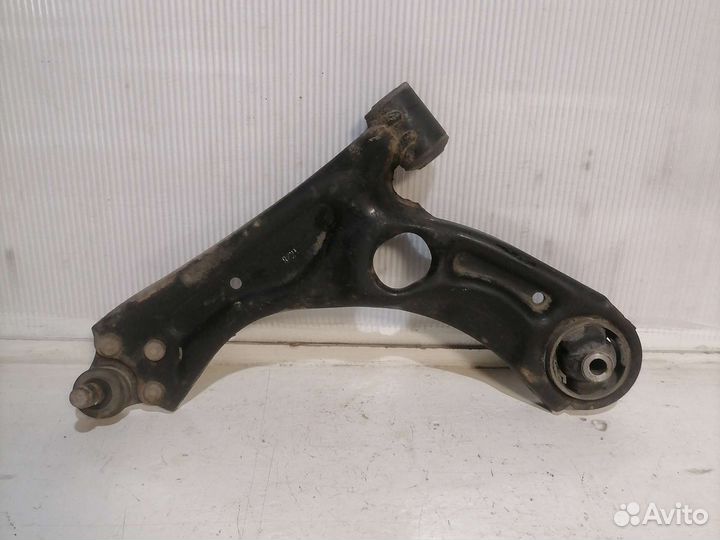 Рычаг передний левый Chevrolet Aveo T300