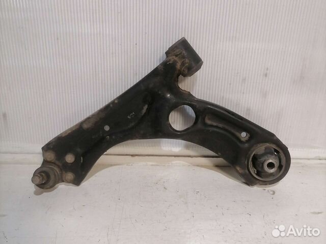 Рычаг передний левый Chevrolet Aveo T300