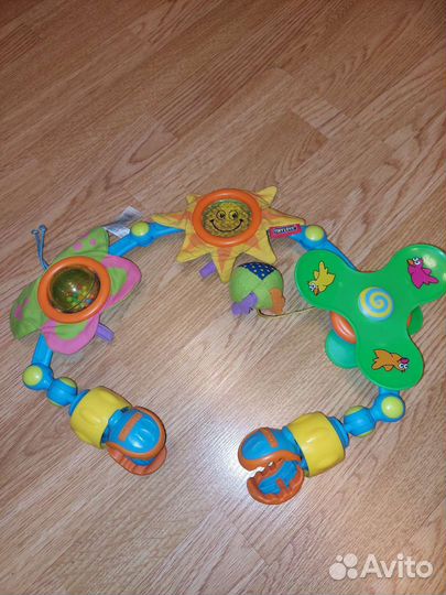 Развивающие игрушки tiny love