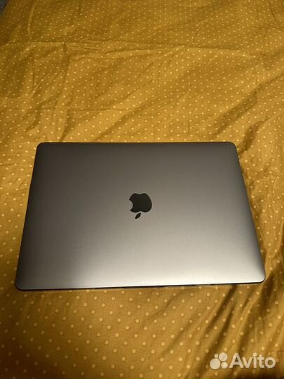 Macbook pro 13 m2 2022