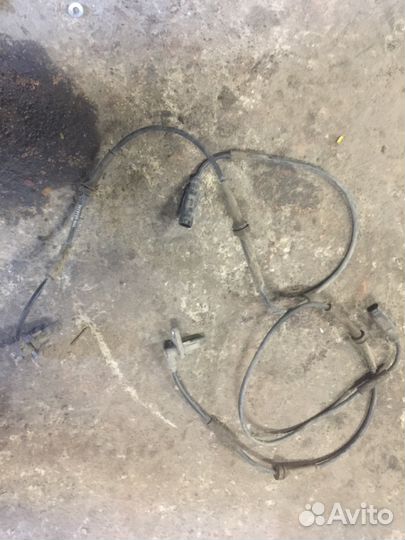 Калина датчик ABS передний