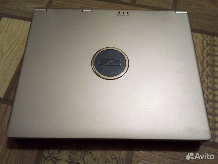 Ноутбук Rover-Book Explorer E570