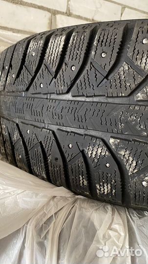 Bridgestone Ice Cruiser 7000 235/65 R17 108T