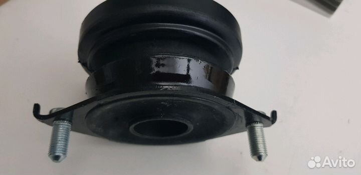Опора заднего амортизатора Субару