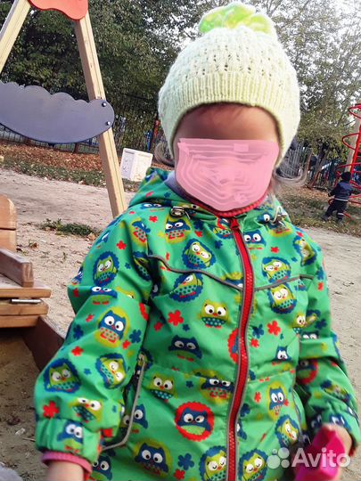 Куртка-ветровка на 2-3 года для девочки