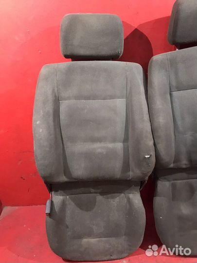 Ауди 80 сиденья передние левое правое