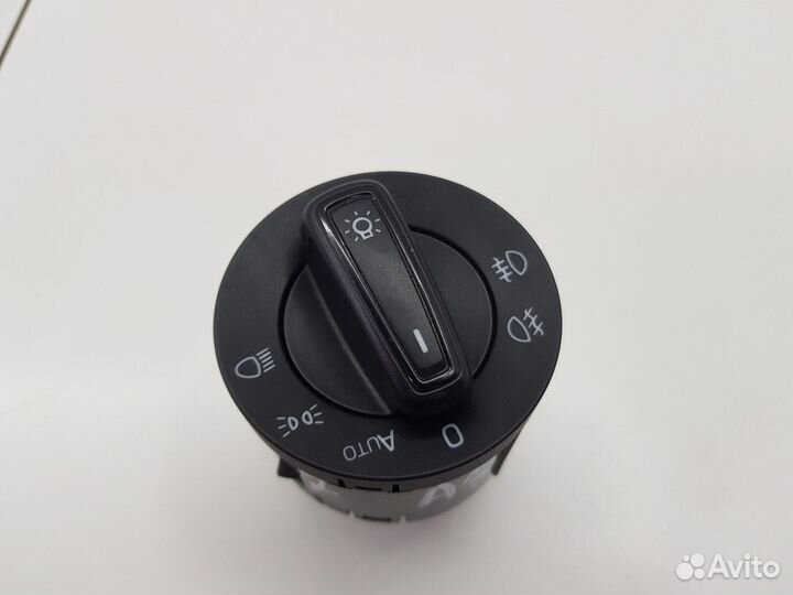 Переключатель света фар (Skoda Octavia)