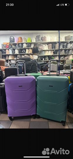 Чемодан на колесах большой XL