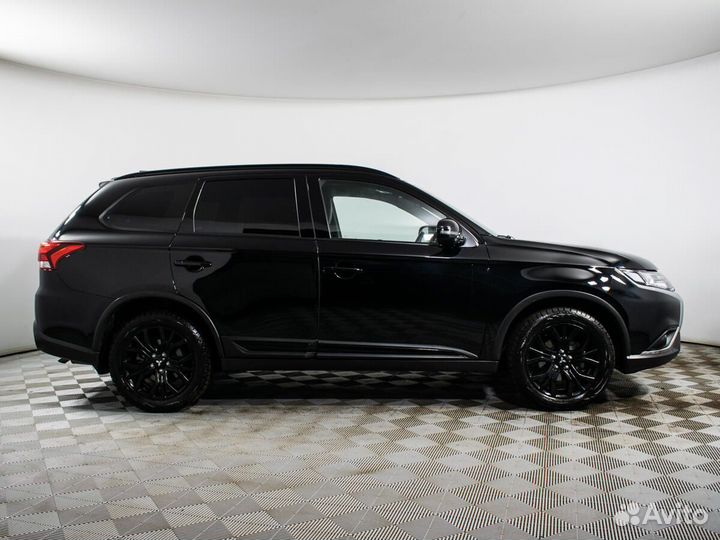 Mitsubishi Outlander 2.0 CVT, 2021, 43 633 км