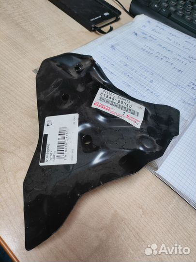 Накладка арки колеса задняя Toyota LandCruiser 100