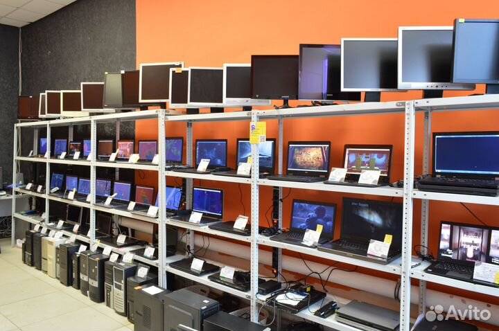 Большой выбор ноутбуков - около 100 моделей