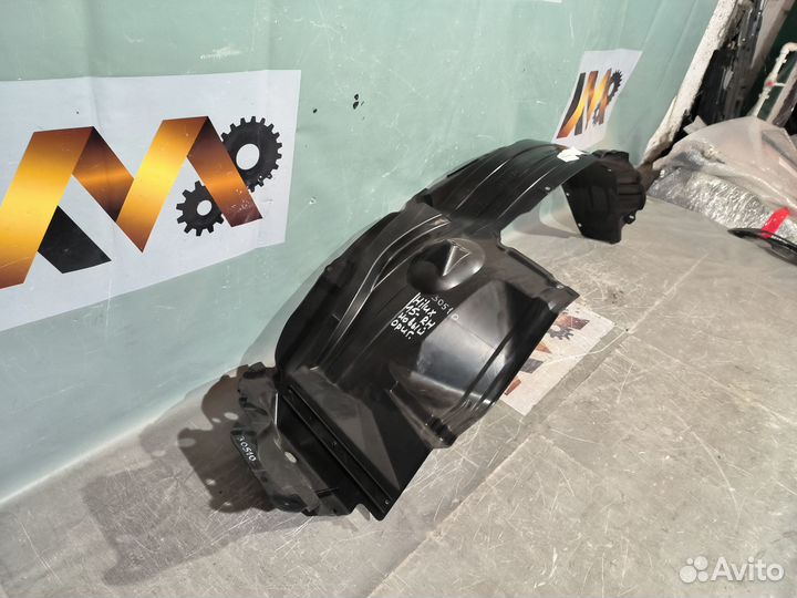 Toyota HiLux 15- Подкрылок Передний правый 30510