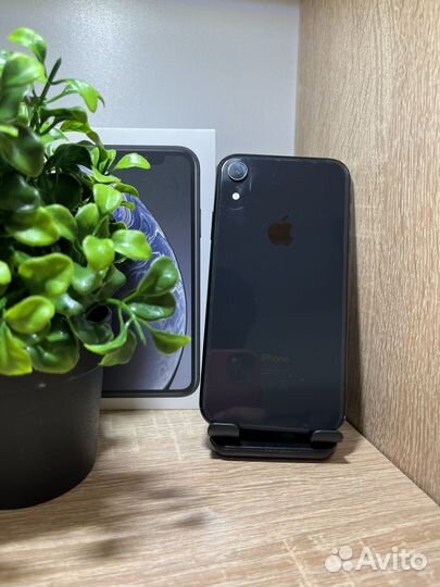 iPhone Xr, 64 ГБ