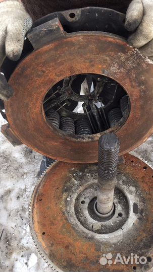 Продам новую стремянку, новую крышку бака и 142 ко