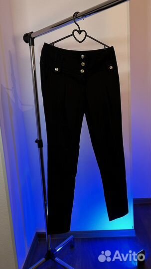 Брюки чёрные зауженные с идеальной посадкой