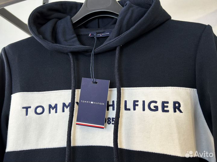 Худи Tommy Hilfiger