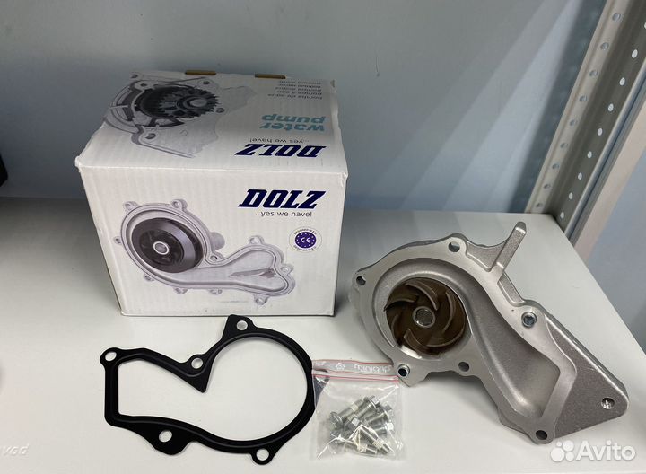 Помпа насос водяной Ford Focus 2 3